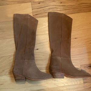 Tall, Tan Suede Free People Boots. Size 37. Barely Worn!!!
